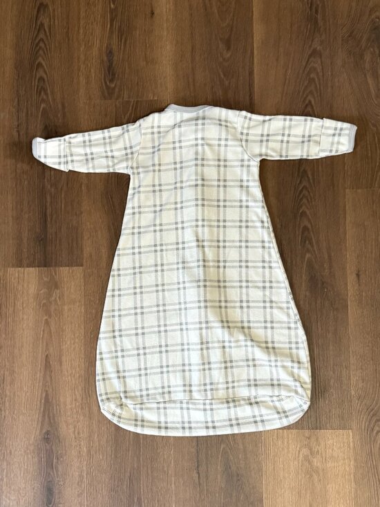 HB Long Sleeve Gray White Sleep Sack Size 3–9 Months - Picture 3 of 3